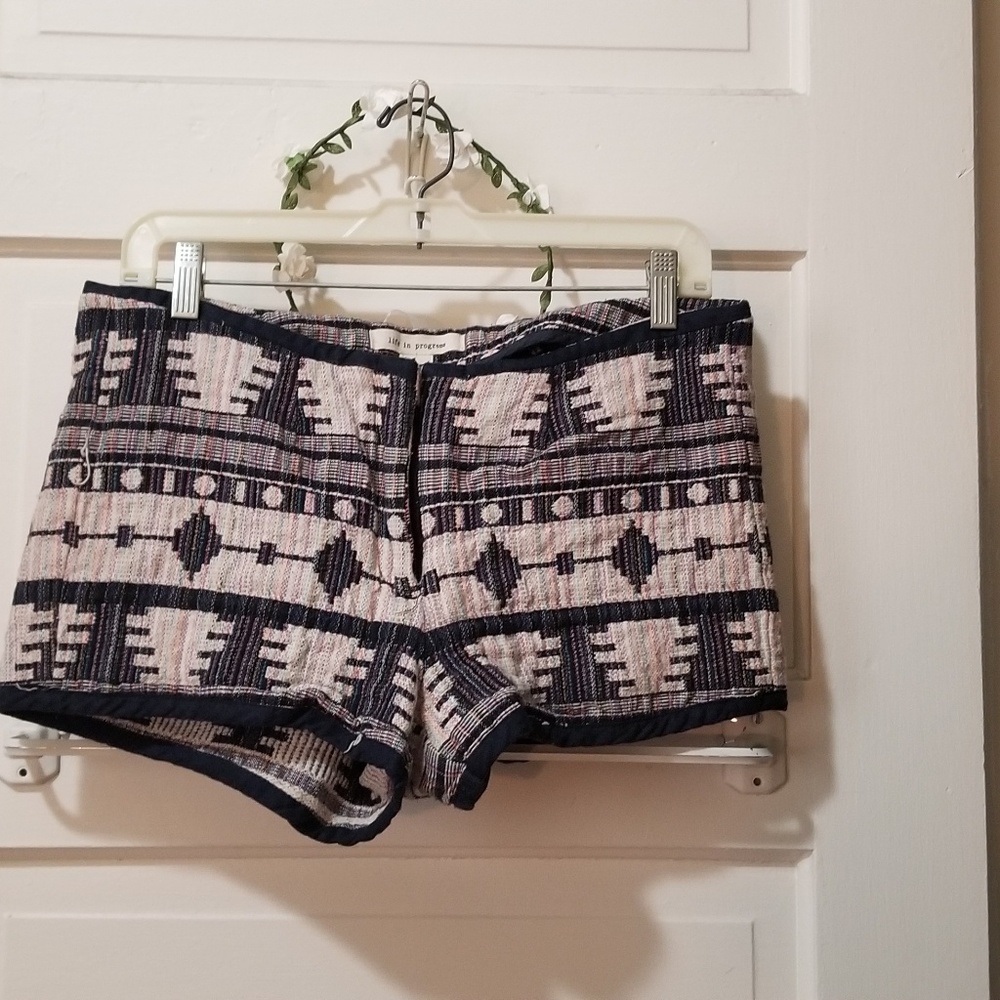 Aztec Print Shorts - Picture 2 of 3